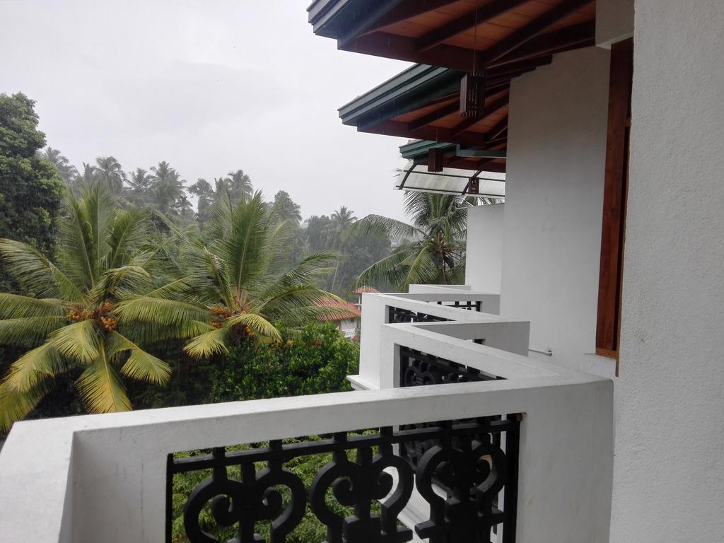 Vista Liyya Residence Kandy Exterior photo
